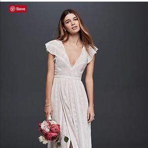 ☀️NWT Embroidered Chiffon Flitter Sleeve Dress